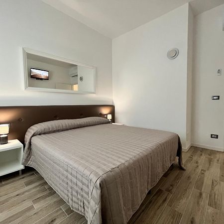 Residenza Al Sogno - On Lake Garda Cavaion Veronese Buitenkant foto